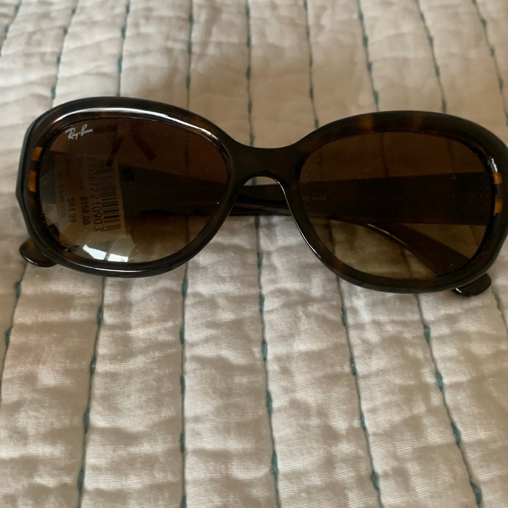 Ray-Ban sunglasses NEW tortoise shell frames
